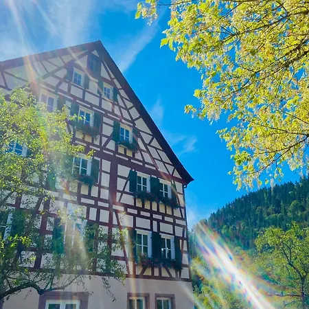 Hotel Oscars 1415 4*